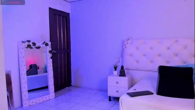 Image 12 of aron_cruz12 Stream on Chaturbate on 18 days ago