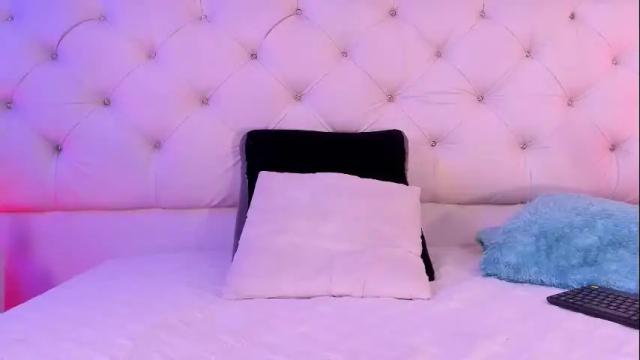 Image 3 of aron_cruz12 Stream on Chaturbate on 2 months ago