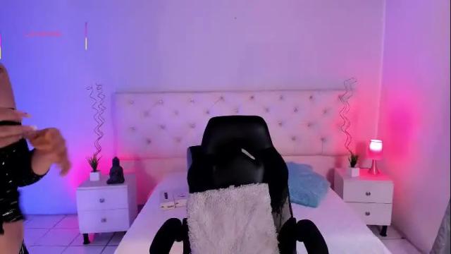 Image 6 of aron_cruz12 Stream on Chaturbate on 1 month ago