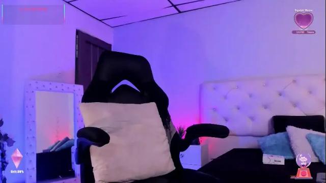 Image 8 of aron_cruz12 Stream on Chaturbate on 28 days ago