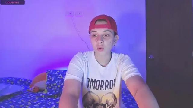 Image 3 of aronntroy Stream on Chaturbate on 12 months ago