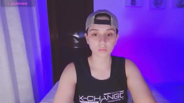 Image 10 of arontroy Stream on Chaturbate on 16 months ago