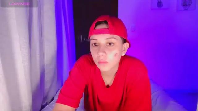 Image 6 of arontroy Stream on Chaturbate on 15 months ago