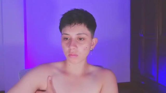 Image 12 of arontroy Stream on Chaturbate on 14 months ago