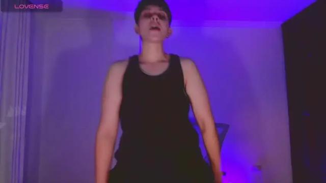 Image 12 of arontroy Stream on Chaturbate on 13 months ago