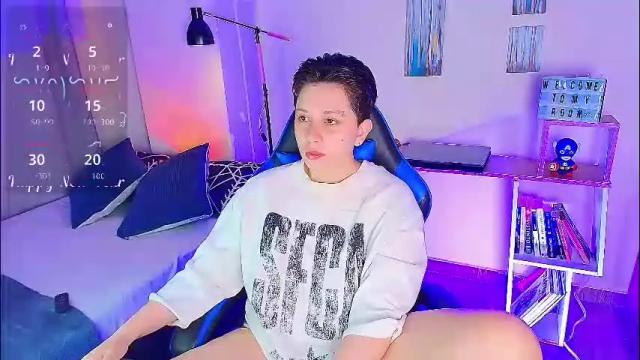 Thumbnail 3, arontroy_wi's Stream at Chaturbate, 2 hours ago