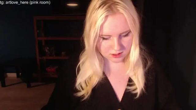 Image 4 of art_lovee Stream on Chaturbate on 18 months ago