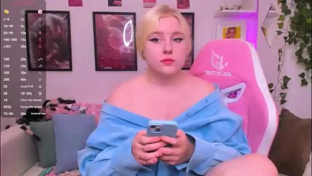 Image 3 of art_lovee Stream on Chaturbate on 1 month ago