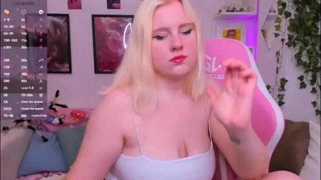 Image 3 of art_lovee Stream on Chaturbate on 24 days ago