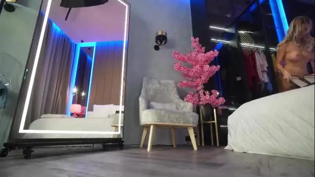 Image 7 of arte_adelle Stream on Chaturbate on 28 days ago