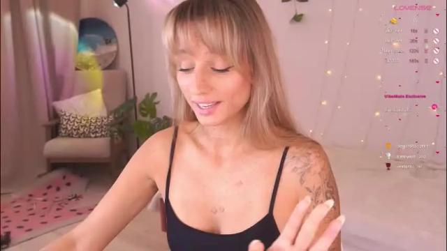 Image 2 of artease Stream on Chaturbate on 4 months ago