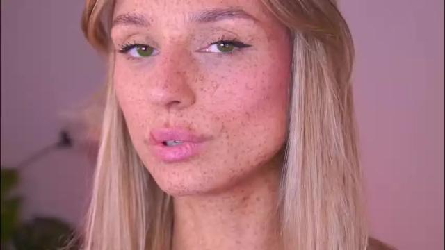 Image 2 of artease Stream on Chaturbate on 2 months ago