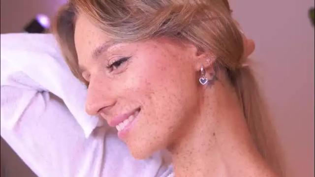 Image 2 of artease Stream on Chaturbate on 2 months ago