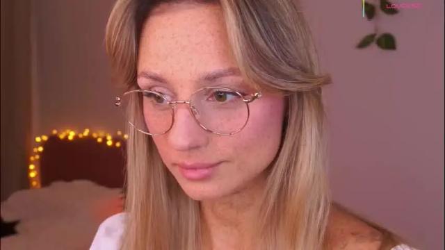 Image 4 of artease Stream on Chaturbate on 1 month ago