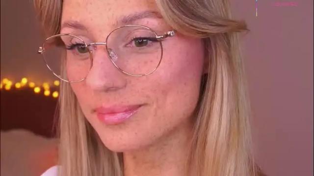 Image 6 of artease Stream on Chaturbate on 1 month ago