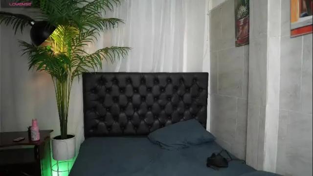 Image 2 of artechloe Stream on Chaturbate on 16 days ago