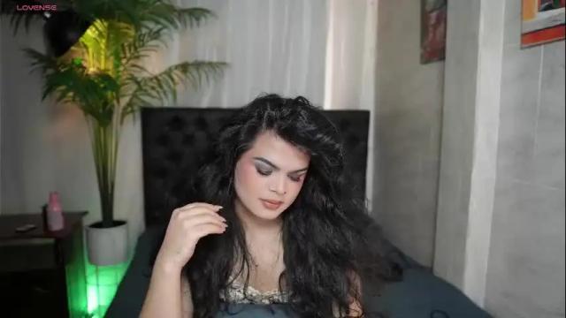 Image 4 of artechloe Stream on Chaturbate on 16 days ago