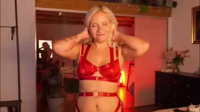 Image 3 of artegirlx Stream on Chaturbate on 2 months ago