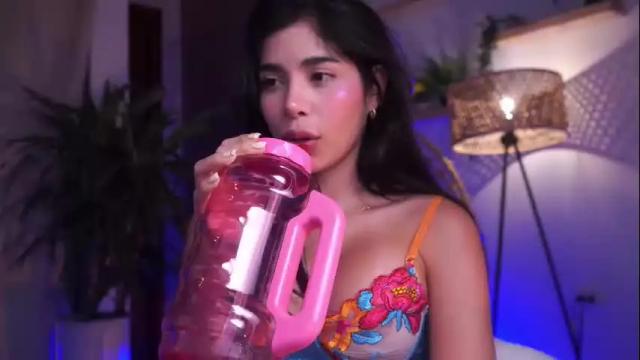 Image 7 of artemia_ Stream on Chaturbate on 4 months ago