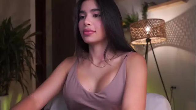 Image 12 of artemia_ Stream on Chaturbate on 4 months ago