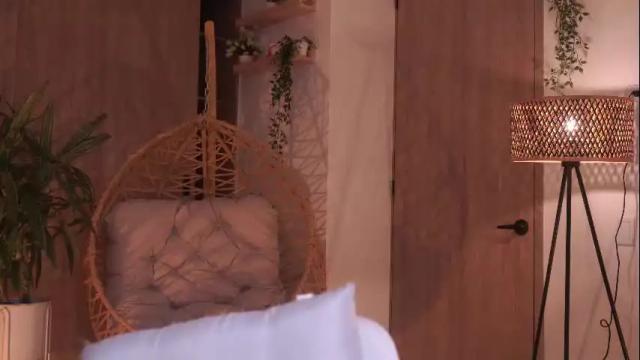 Image 7 of artemia_ Stream on Chaturbate on 3 months ago