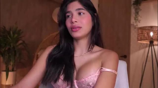 Image 11 of artemia_ Stream on Chaturbate on 3 months ago