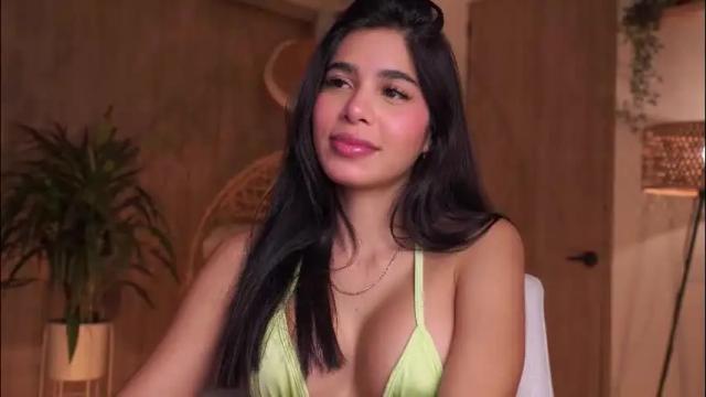 Image 7 of artemia_ Stream on Chaturbate on 2 months ago
