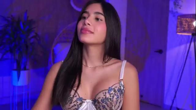 Image 10 of artemia_ Stream on Chaturbate on 2 months ago