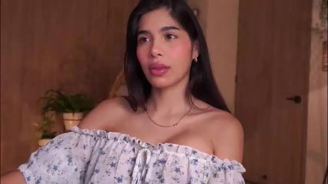 Image 3 of artemia_ Stream on Chaturbate on 1 month ago