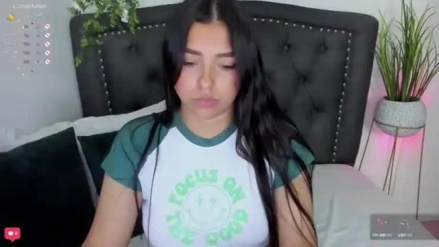 Image 4 of artemisa67_ Stream on Chaturbate on 13 months ago