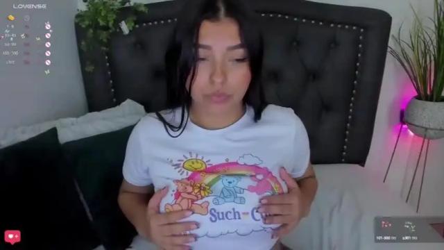 Image 2 of artemisa67_ Stream on Chaturbate on 13 months ago