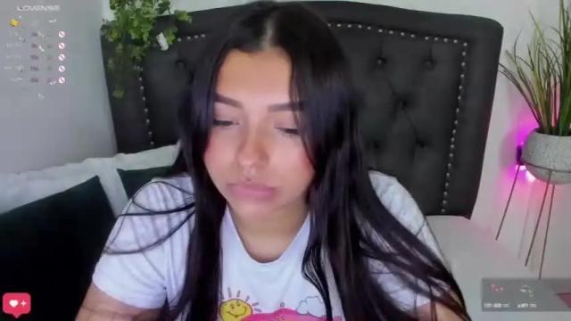 Image 7 of artemisa67_ Stream on Chaturbate on 13 months ago