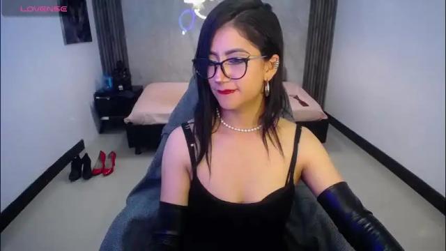 Image 12 of artemisa_ch1 Stream on Chaturbate on 2 months ago