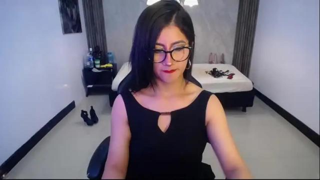 Image 4 of artemisa_ch1 Stream on Chaturbate on 2 months ago