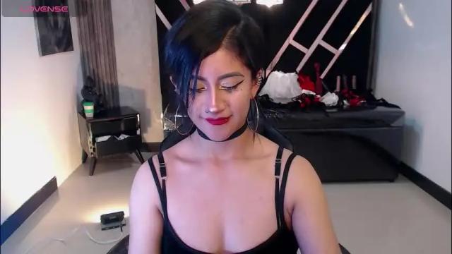 Image 3 of artemisa_ch1 Stream on Chaturbate on 4 days ago