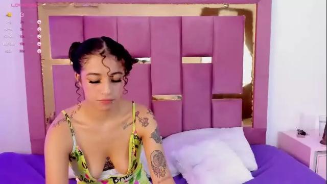 Image 12 of artemisashadows Stream on Chaturbate on 19 months ago