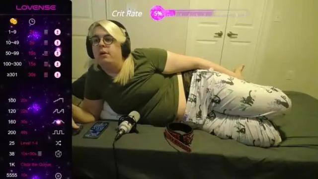 Image 12 of artemisflowers Stream on Chaturbate on 24 months ago