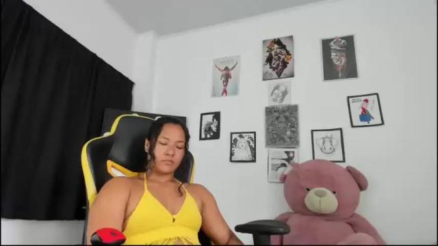 Image 11 of artemisgenkai Stream on Chaturbate on 16 months ago