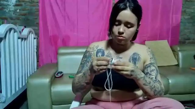 Thumbnail 1, artesanatokischa's Stream at Chaturbate, 14 months ago