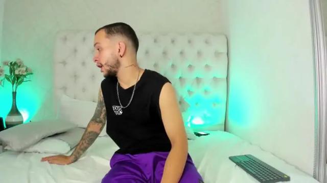 Image 11 of arthur_and_allegra Stream on Chaturbate on 18 months ago