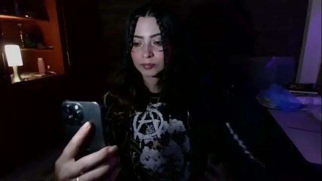 Image 2 of arthurcroww Stream on Chaturbate on 5 months ago