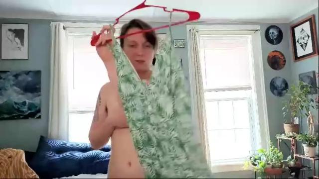 Image 11 of artiepaints Stream on Chaturbate on 11 days ago