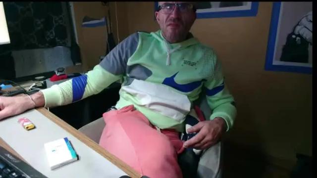Image 12 of artinbrooklyn Stream on Chaturbate on 18 months ago