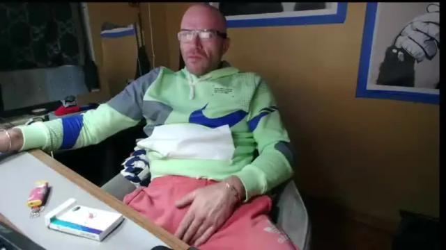 Image 2 of artinbrooklyn Stream on Chaturbate on 18 months ago