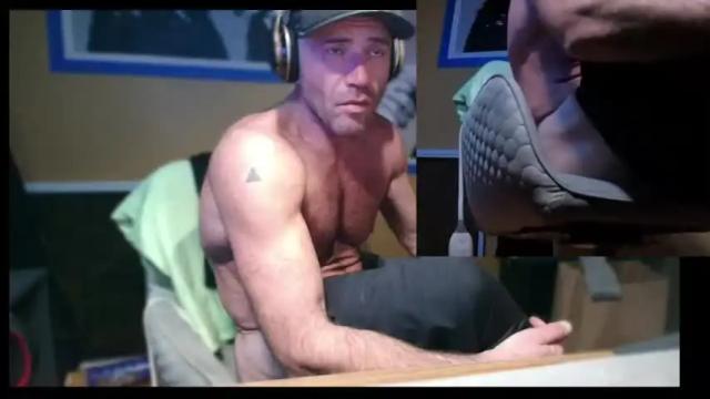 Image 2 of artinbrooklyn Stream on Chaturbate on 18 months ago