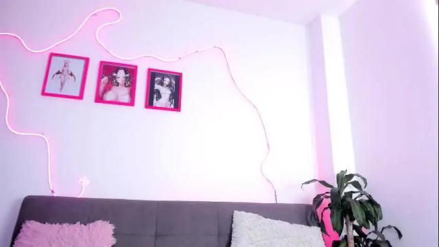 Image 2 of artmiajoy Stream on Chaturbate on 8 days ago