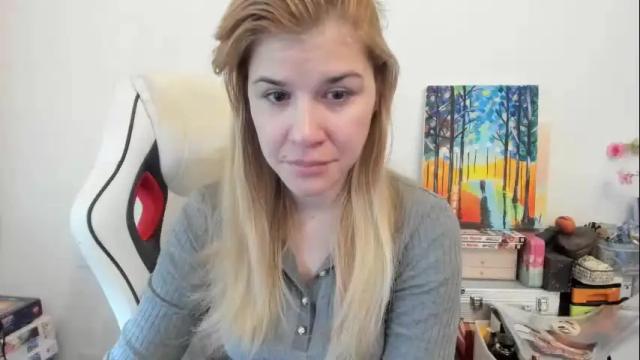 Image 6 of artsyandcraftsy_ Stream on Chaturbate on 1 month ago