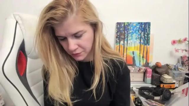 Image 7 of artsyandcraftsy_ Stream on Chaturbate on 28 days ago