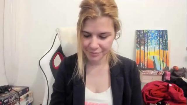 Thumbnail 3, artsyandcraftsy_'s Stream at Chaturbate, 21 days ago