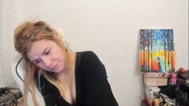 Thumbnail 3, artsyandcraftsy_'s Stream at Chaturbate, 18 days ago